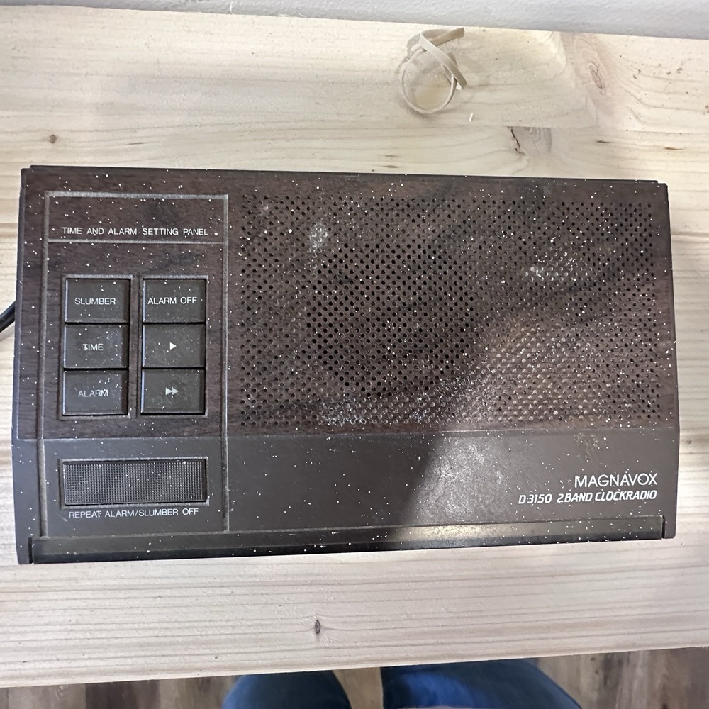 Vintage Magnavox D3150/17‎ Digital Alarm Clock AM FM Radio Tested